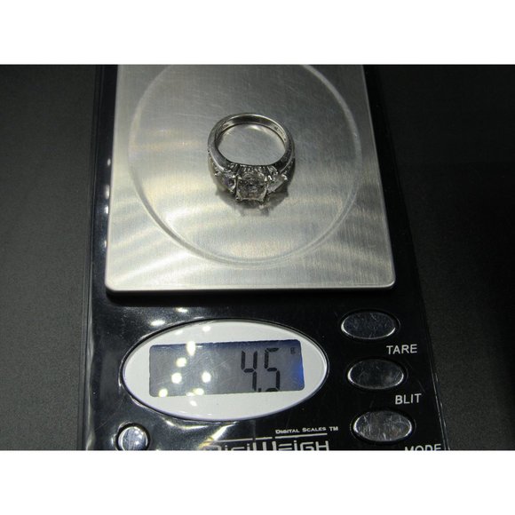 Size 7 Sterling Silver Brilliant Clear CZ With Trillion Accents Band Ring - Picture 9 of 9